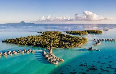 Luxurious Taha’a & Bora Bora Honeymoon Offer!