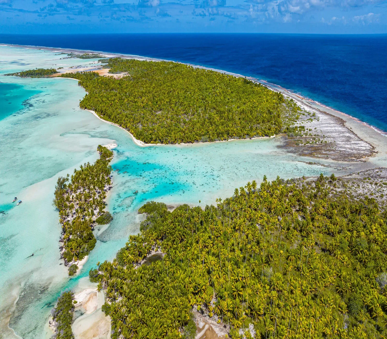 Les Sables Roses, Fakarava Atoll , Tuamotu Islands, French