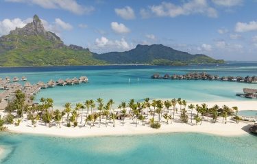 LGBTQ+ honeymoon in The Islands of Tahiti